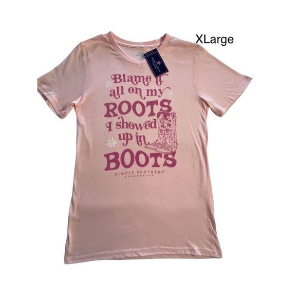 SIMPLY SOUTHERN XLARGE “Blame it on My Roots I showed up in Boots” V-Neck TShirt - Picture 1 of 4